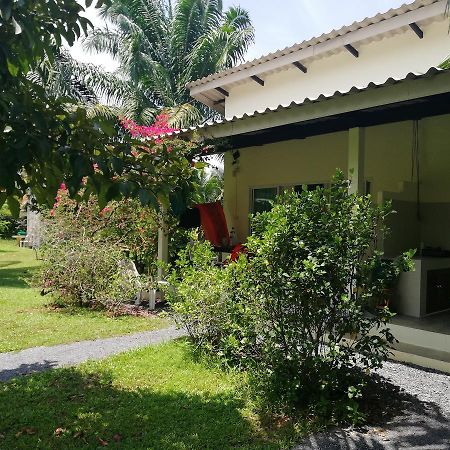 Aathid Garden Khao Lak Villa Eksteriør billede